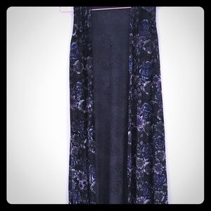 Small LuLaRoe Elegant Velvet Floral Joy